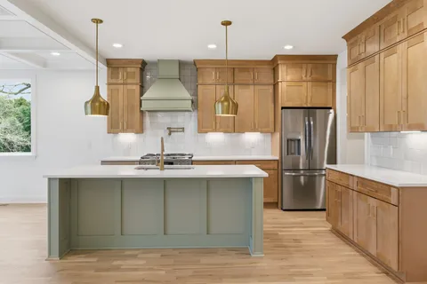 $749,900 | 489 B Sunliner Drive, Nashville, TN 37209