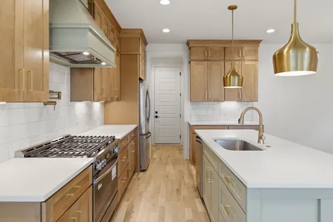 $749,900 | 489 B Sunliner Drive, Nashville, TN 37209