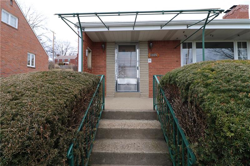 1325 Varner Road Pittsburgh, PA 15227 - Photo 3 of 24 Gallery Image 3