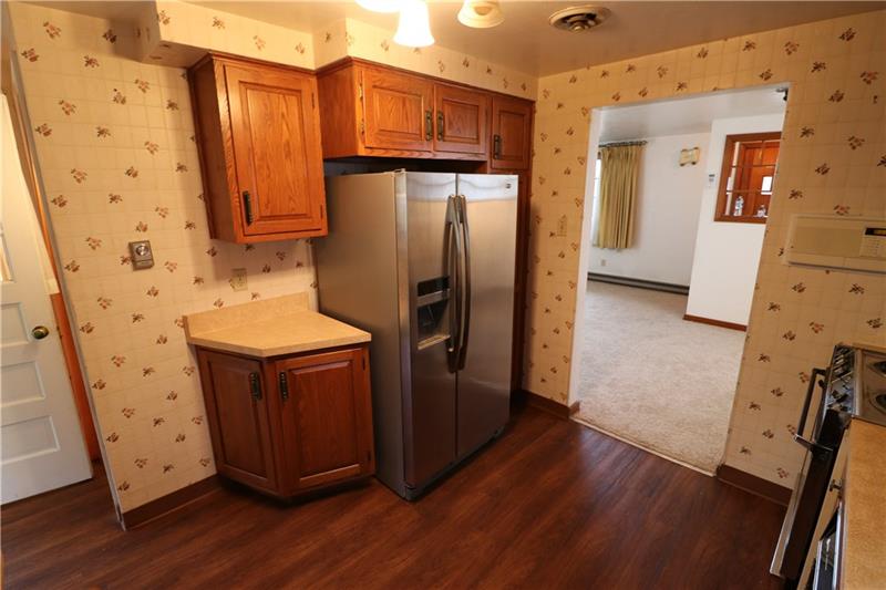 1325 Varner Road Pittsburgh, PA 15227 - Photo 8 of 24 Gallery Image 8