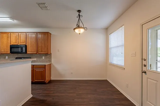 $280,000 | 1408 Blue Gill Lane, Crowley, TX 76036