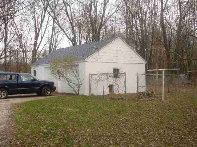 2715 Kibby Road Jackson, MI 49203 - Photo 3 of 11 Photo 3