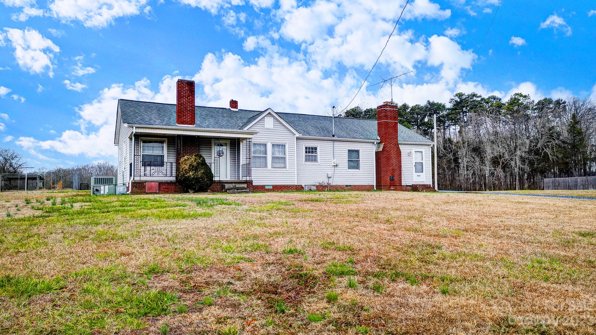 8810 Reed Mine Road Midland, NC 28107 - Photo 6 of 47 Gallery Image 6