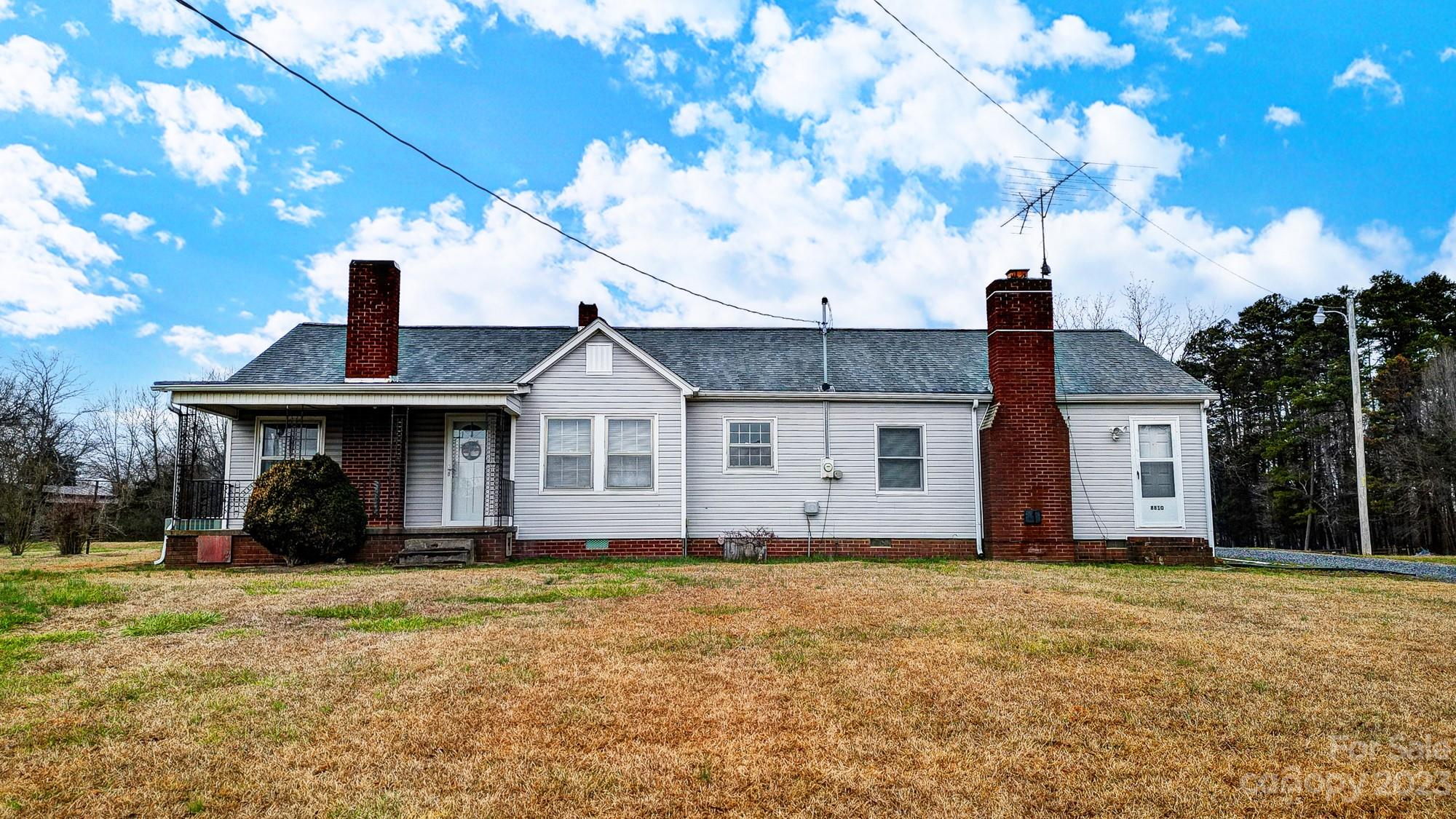 8810 Reed Mine Road Midland, NC 28107 - Photo 8 of 47 Gallery Image 8