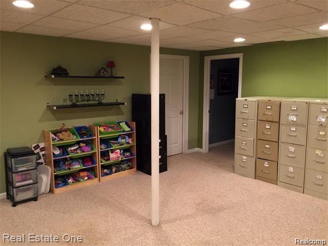 3372 Paddington Court Rochester Hills, MI 48309 - Photo 25 of 32