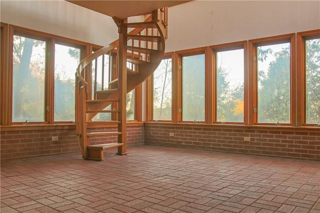 218 Timber Ridge Road Pittsburgh, PA 15238 - Photo 11 of 25 Gallery Image 11