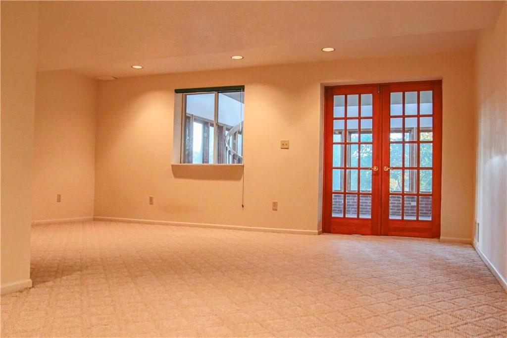 218 Timber Ridge Road Pittsburgh, PA 15238 - Photo 22 of 25 Gallery Image 22