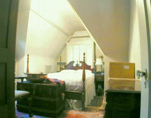 300 Castlegate Road Forest Hills, PA 15221 - Photo 5 of 7 Master Bedroom.