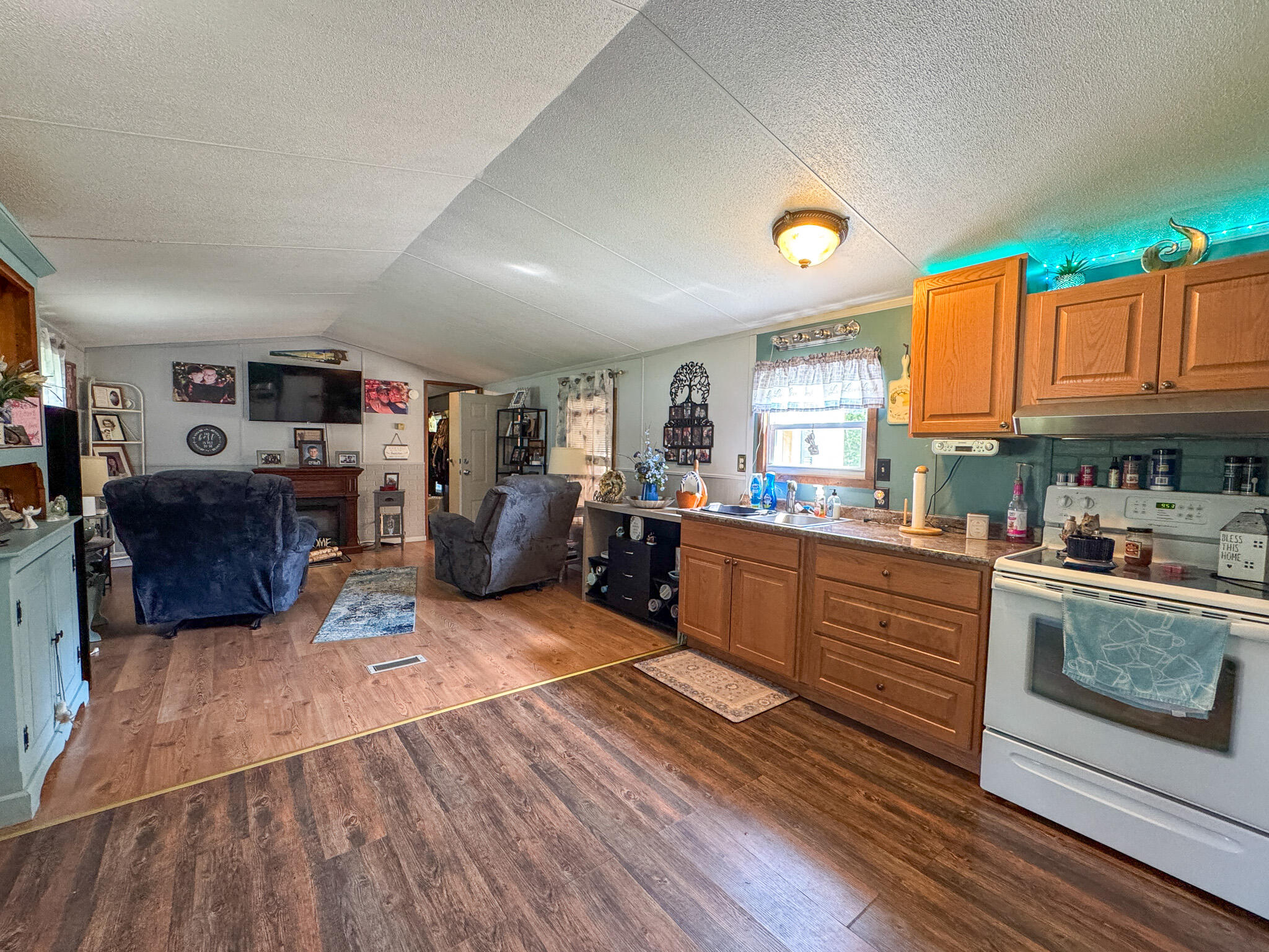 1794 Park Street Springfield, ME 04487 - Photo 7 of 17 7