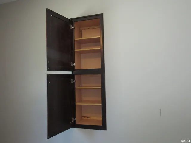 $2,600 | 405 East Palace Row, Geneseo, IL 61254