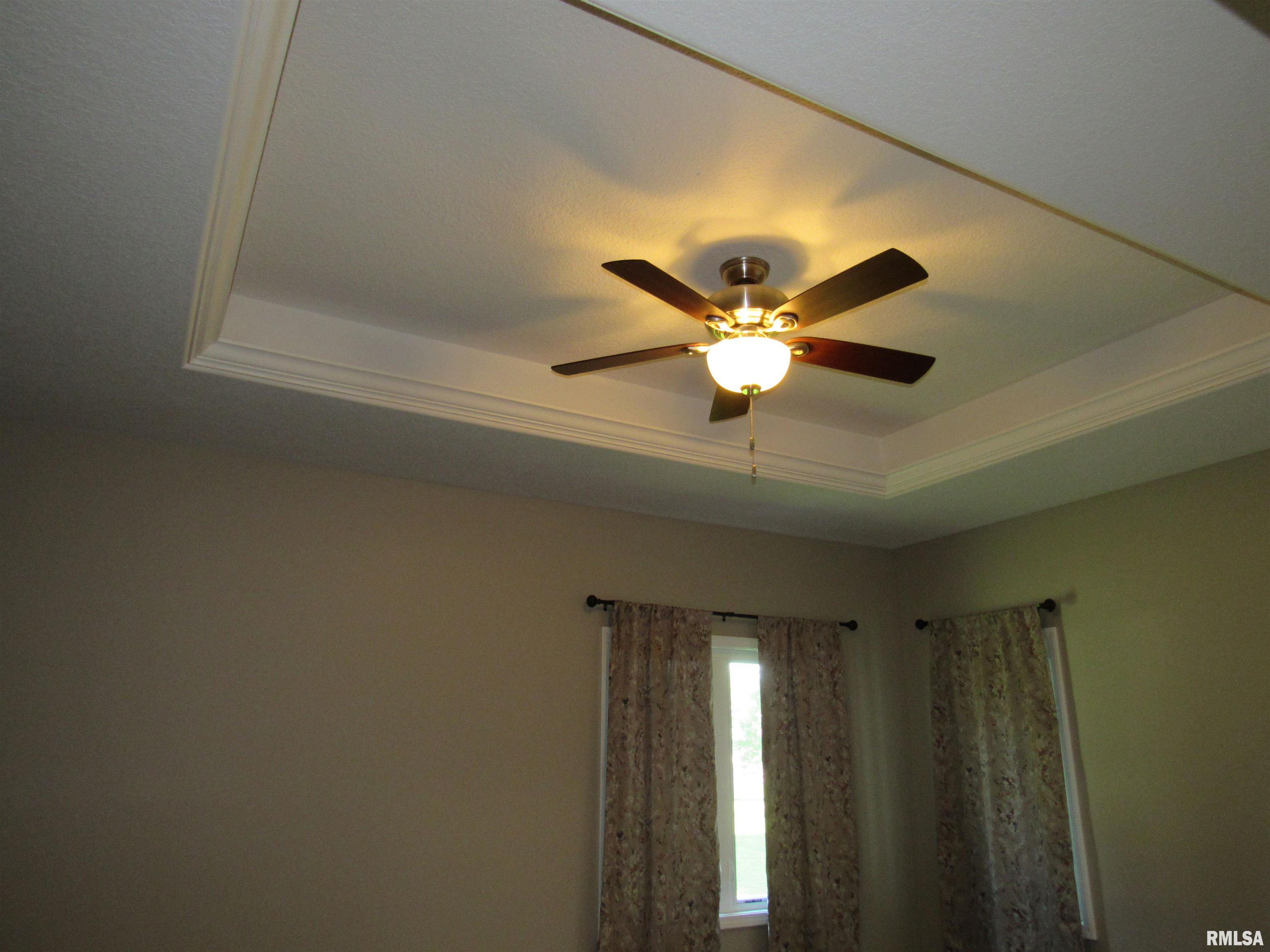 405 East Palace Row Geneseo, IL 61254 - Photo 17 of 30