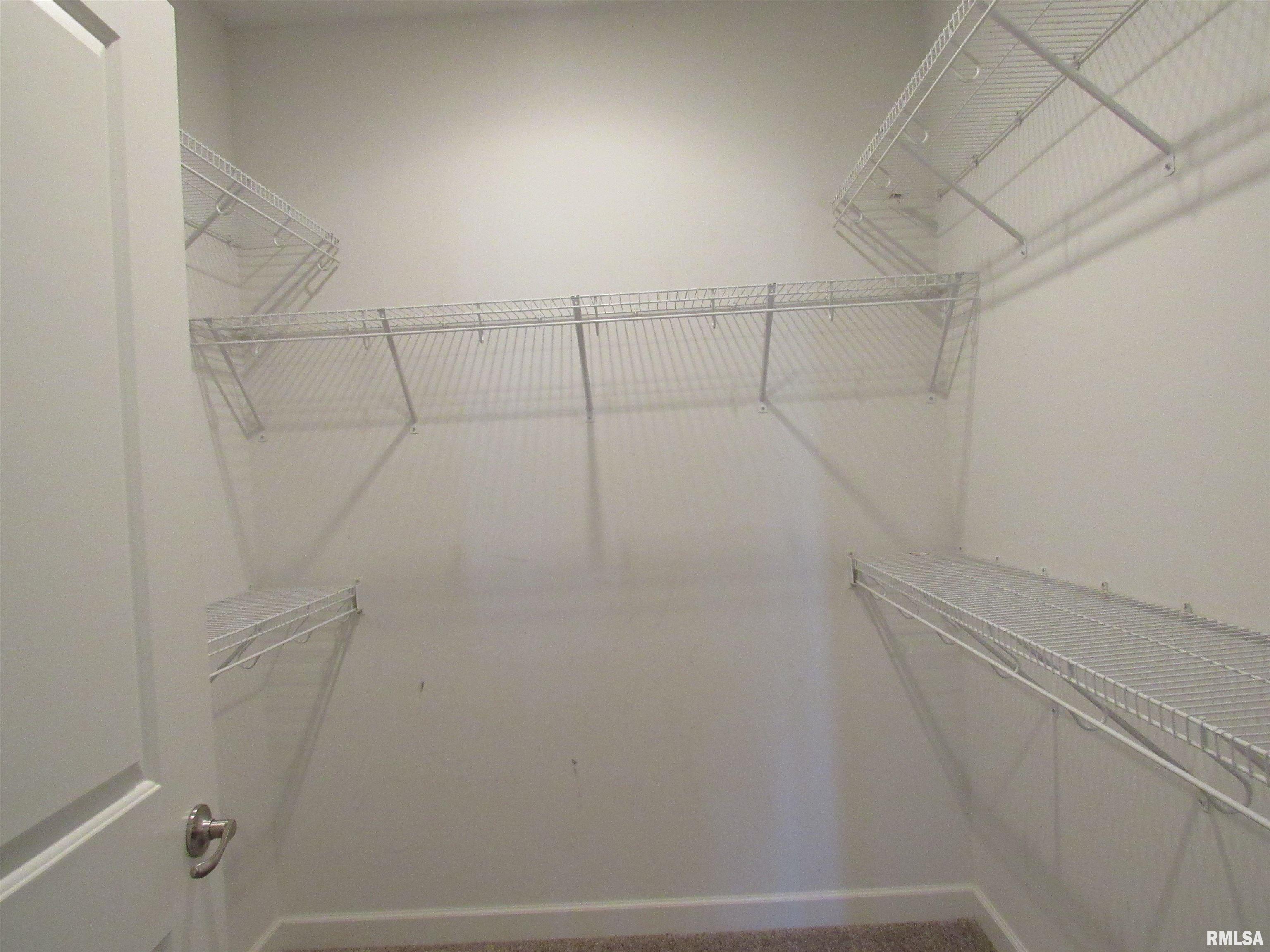 405 East Palace Row Geneseo, IL 61254 - Photo 18 of 30