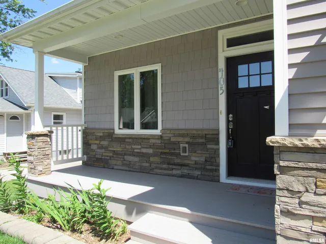 $2,600 | 405 East Palace Row, Geneseo, IL 61254