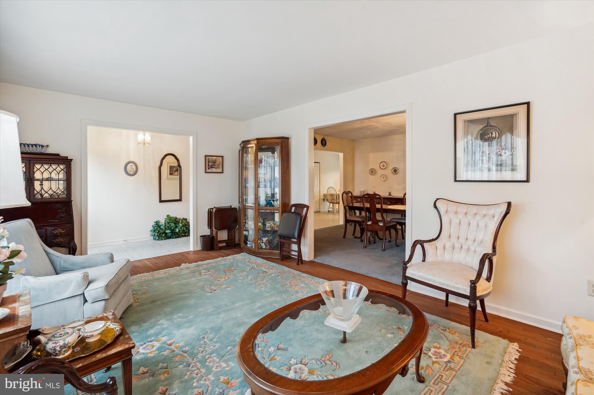 6507 Brooklyn Bridge Road Laurel, MD 20707 - Photo 21 of 55 Living Room