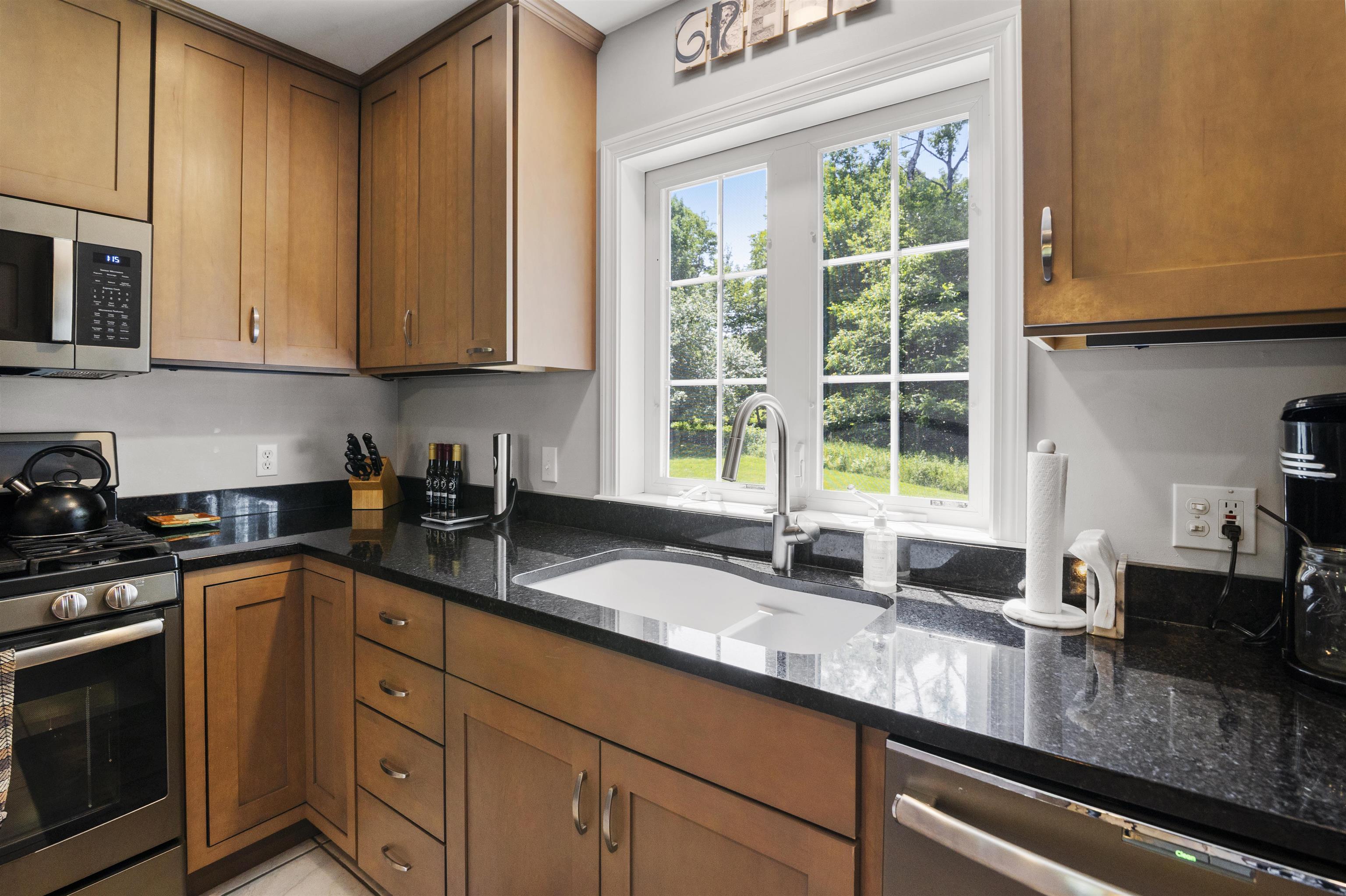 1112 Cobb Hill Road Moretown, VT 05676 - Photo 16 of 47