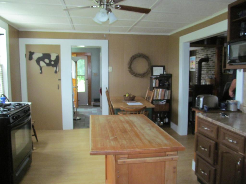 1254 Pleasant Street West Rutland, VT 05777 - Photo 12 of 36 Gallery Image 12