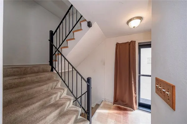 $149,900 | 1455 Spreading Oak Drive, Unit C, Pittsburgh, PA 15220