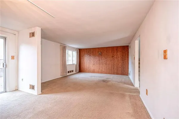 $149,900 | 1455 Spreading Oak Drive, Unit C, Pittsburgh, PA 15220