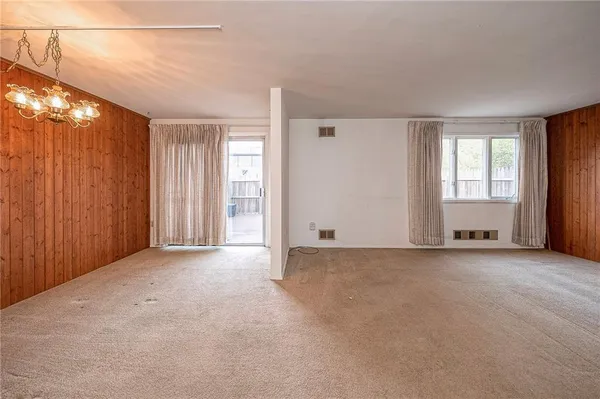 $149,900 | 1455 Spreading Oak Drive, Unit C, Pittsburgh, PA 15220