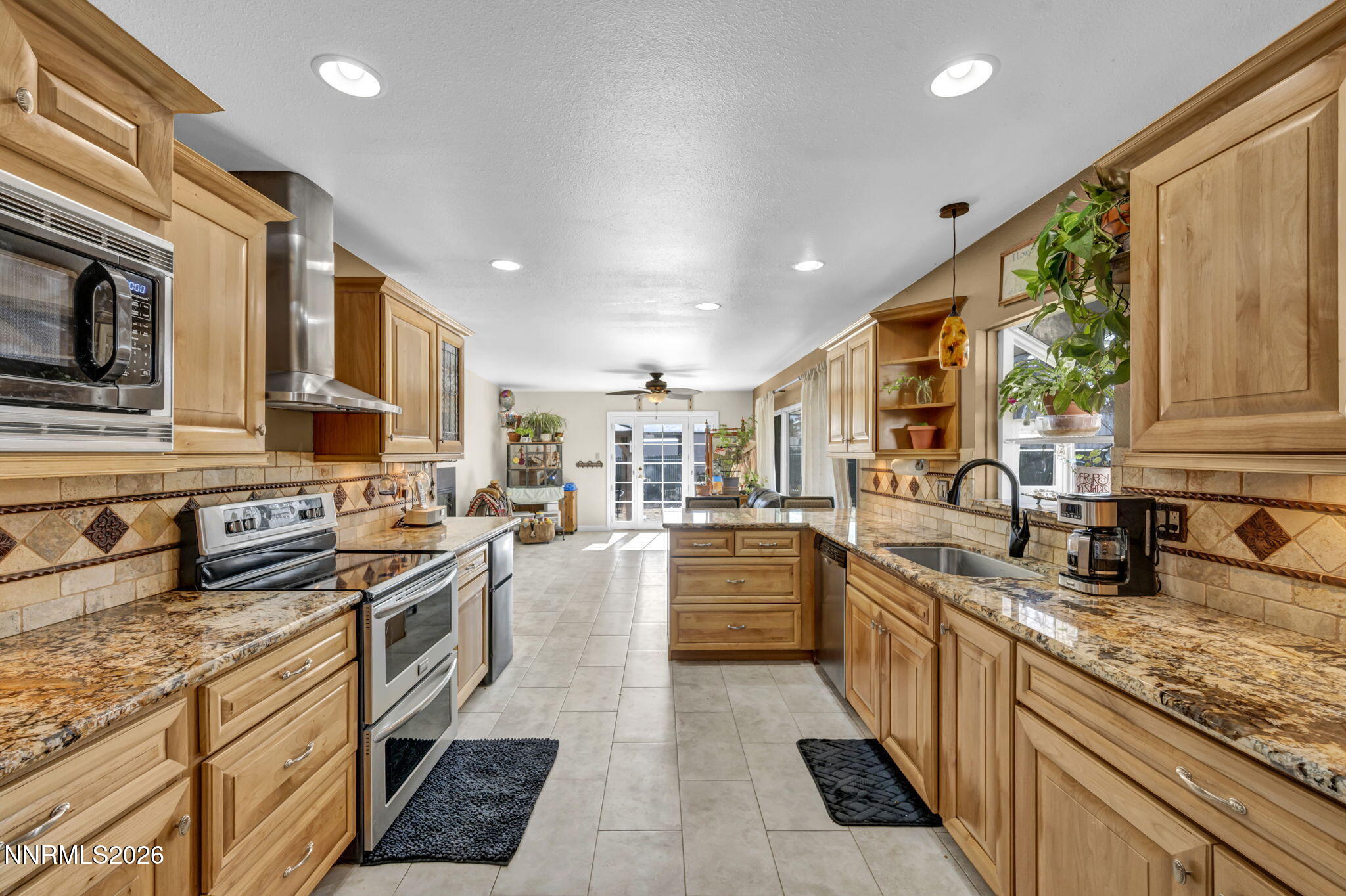 10200 Shiloh Drive Reno, NV 89508 - Photo 12 of 37 78-web-or-mls-10200-shiloh-dr