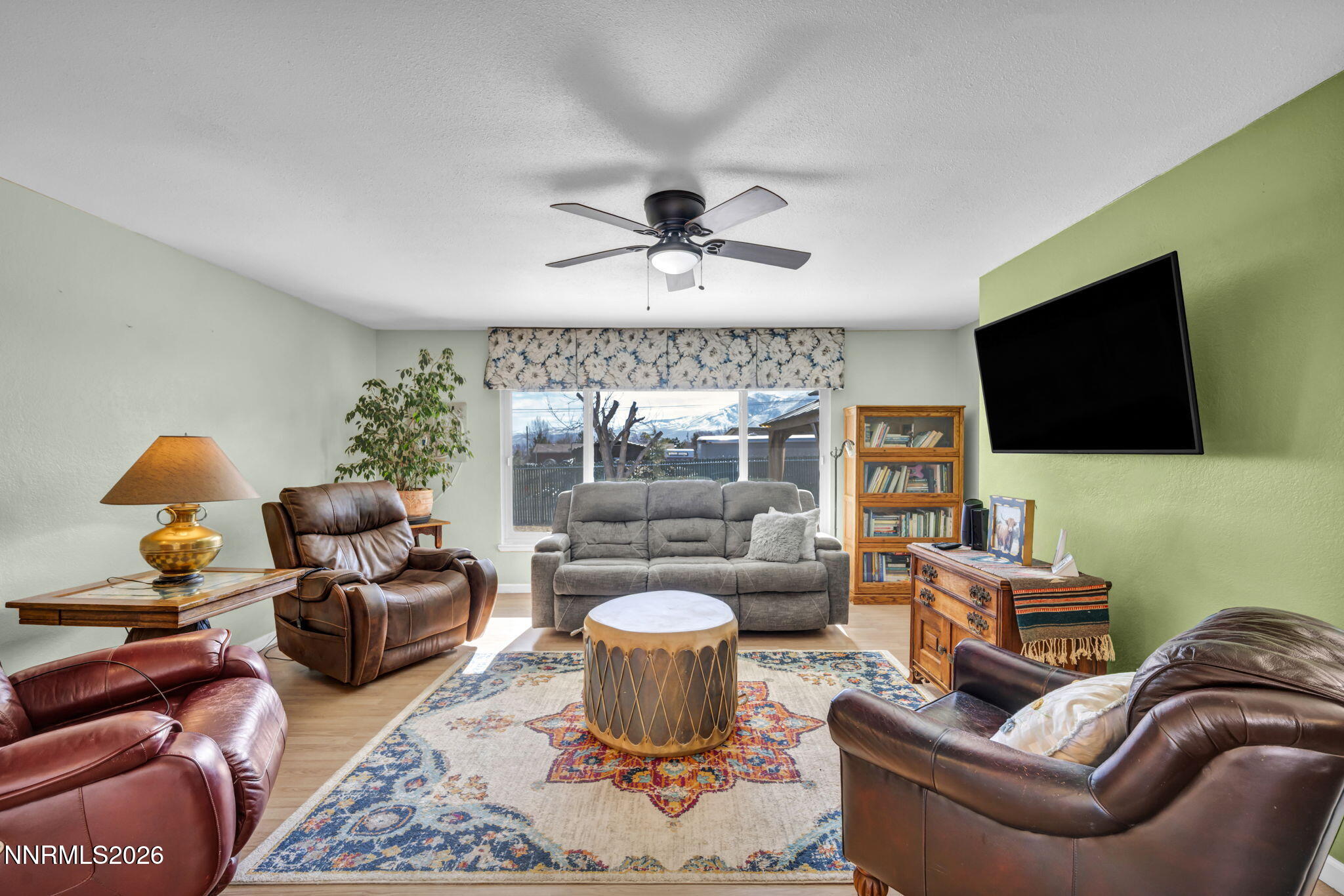 10200 Shiloh Drive Reno, NV 89508 - Photo 5 of 37 59-web-or-mls-10200-shiloh-dr