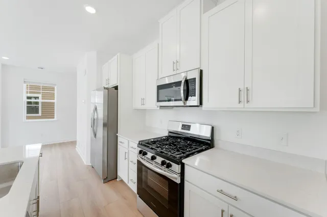 $401,480 | 11058 203rd Street West, Lakeville, MN 55044