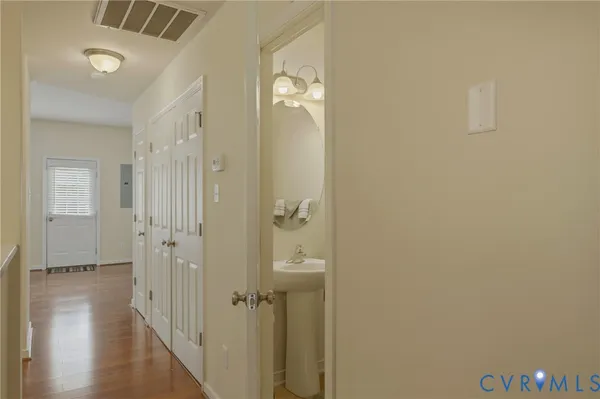 a view of empty room