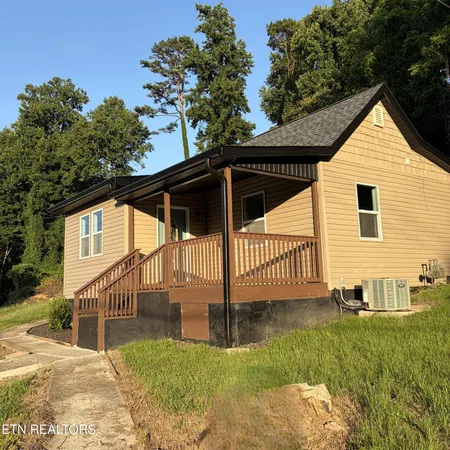 $249,000 | 110 Cherry Drive, Harriman, TN 37748
