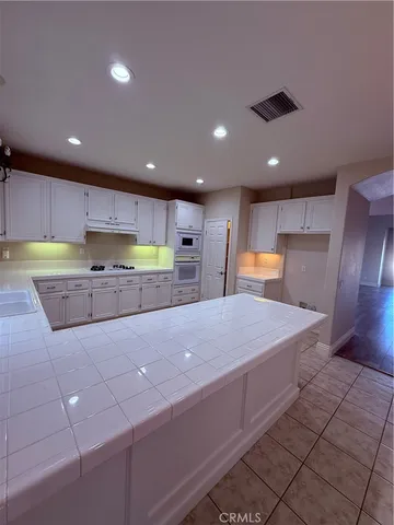 $3,950 | 19211 Dandelion Court, Riverside, CA 92508