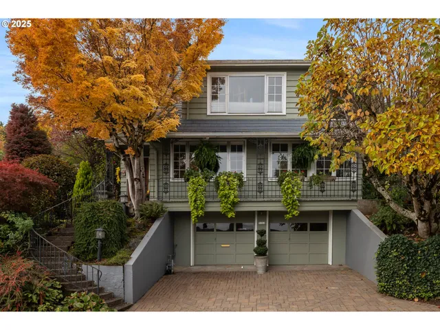 $775,000 | 7231 South Laview Drive, Portland, OR 97219