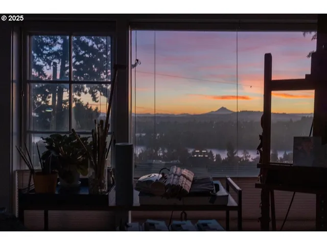 $775,000 | 7231 South Laview Drive, Portland, OR 97219