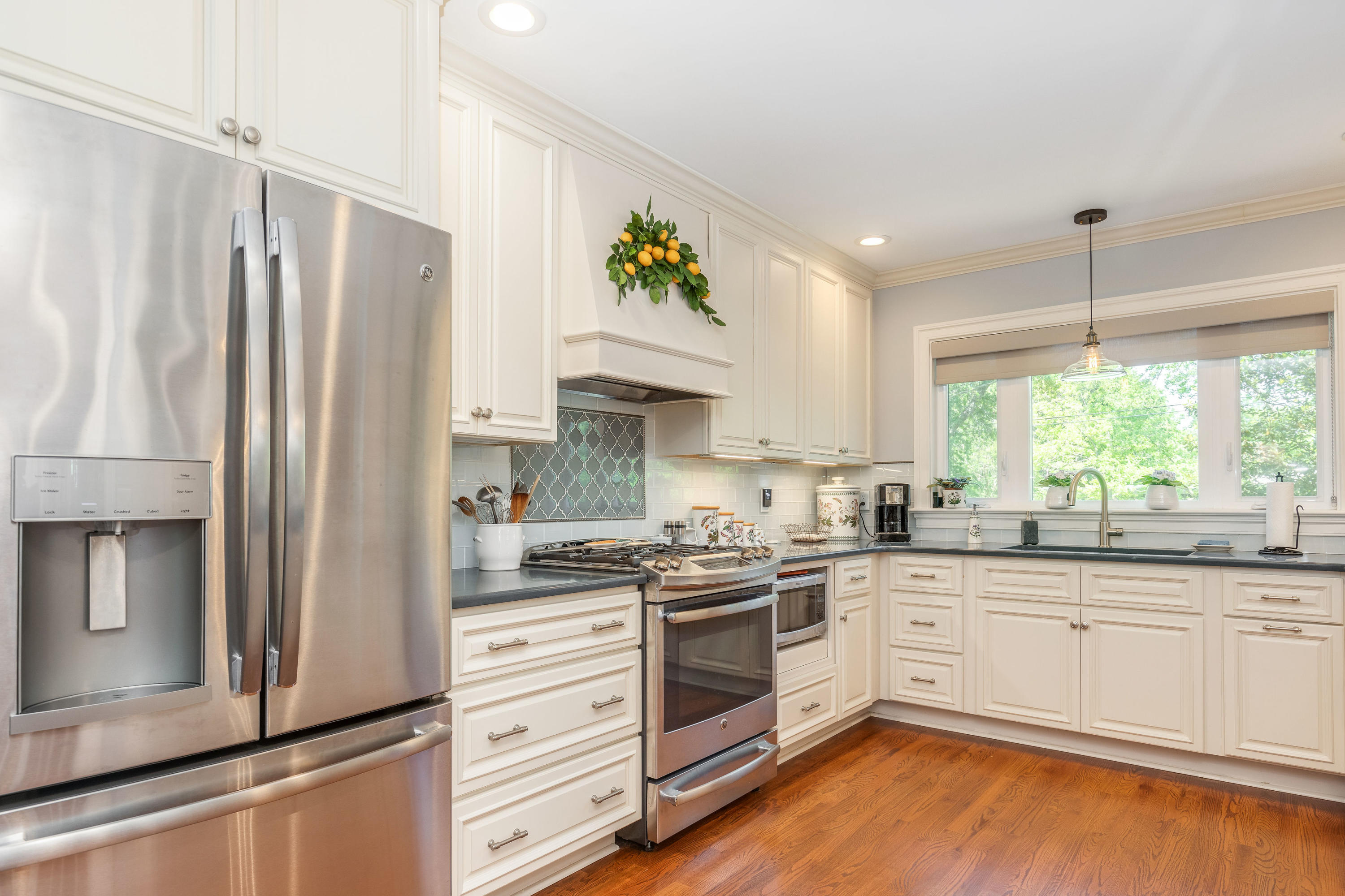 2142 Westrivers Road Charleston, SC 29412 - Photo 7 of 48 477Bramson52