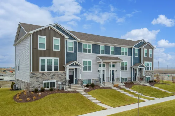$2,800 | 25631 West Wakefield Drive, Plainfield, IL 60544