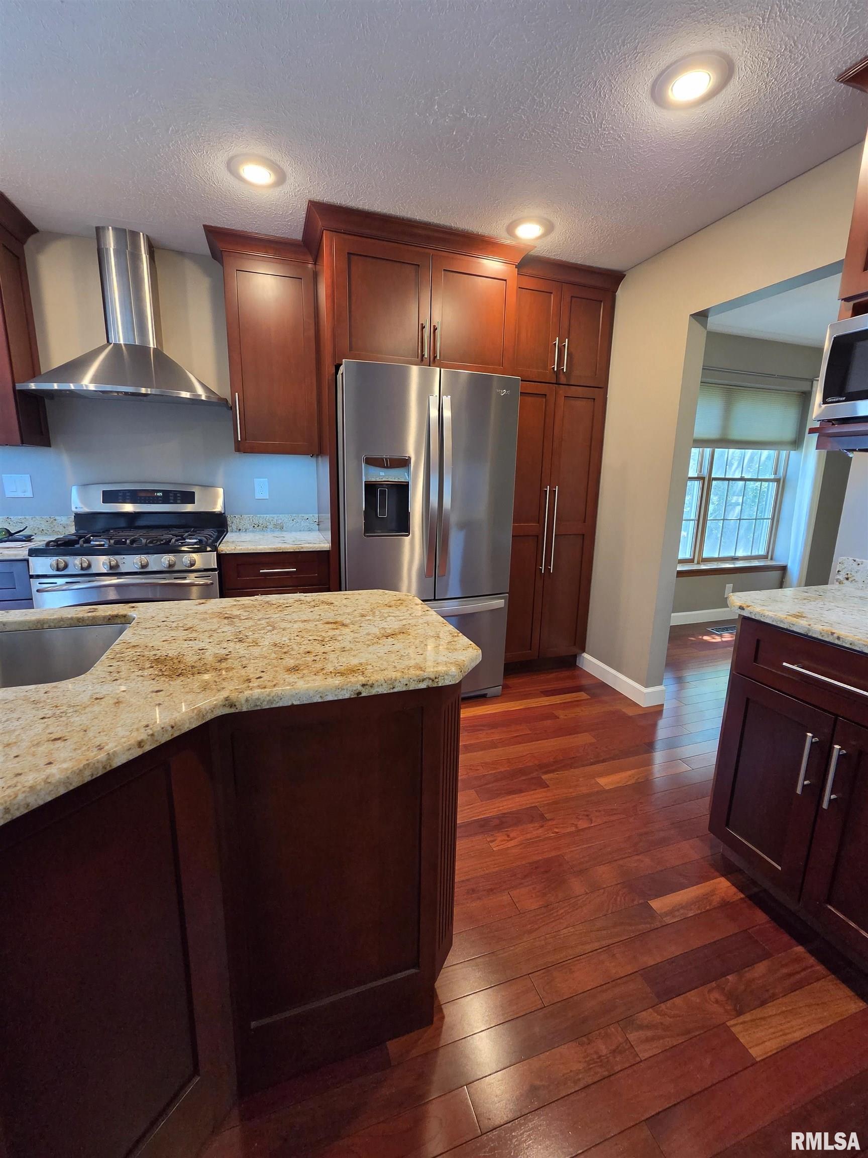 3 Peppertree Court Washington, IL 61571 - Photo 16 of 40