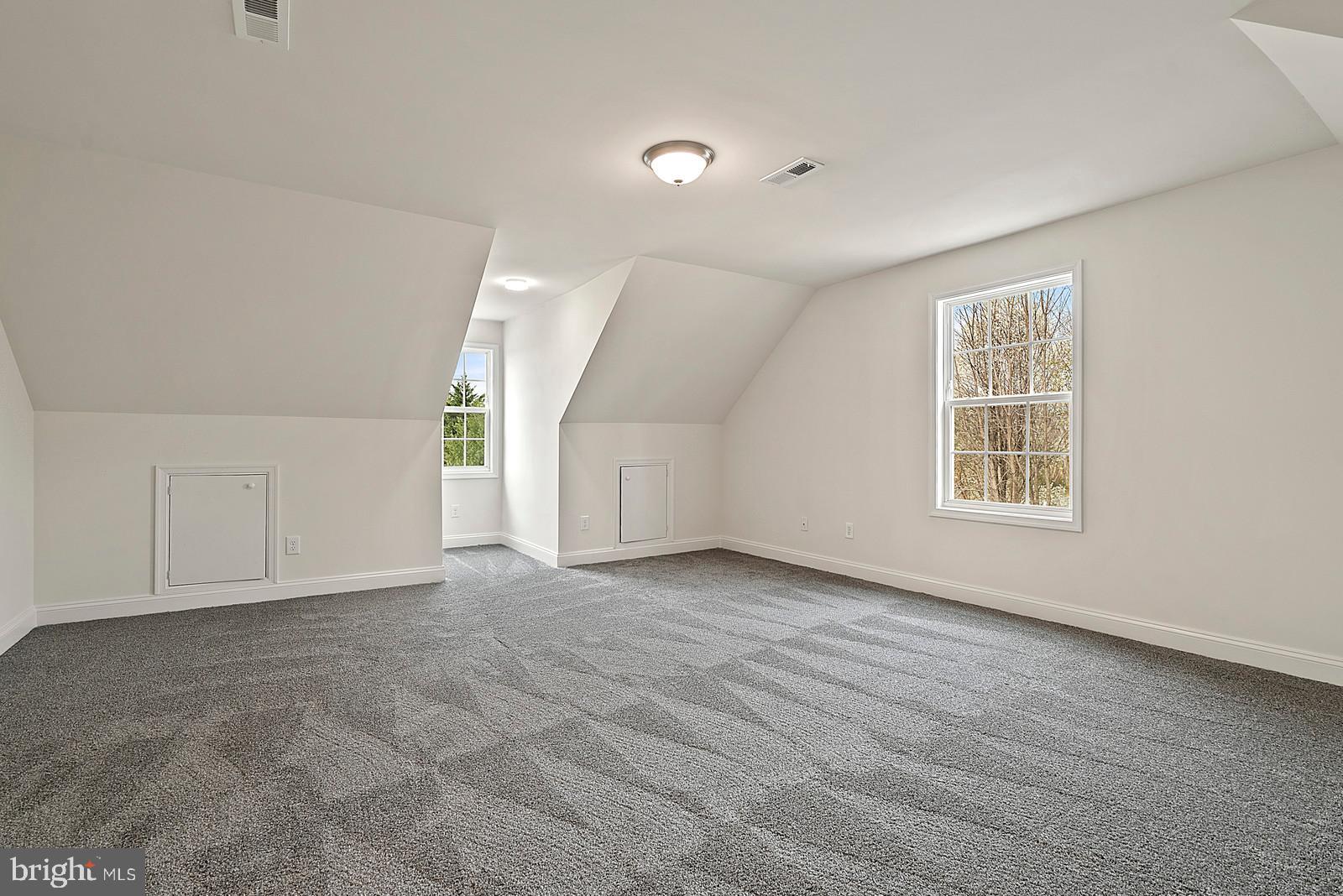 12020 Hume Road Hume, VA 22639 - Photo 25 of 38 Bedroom 2 on the upper level
