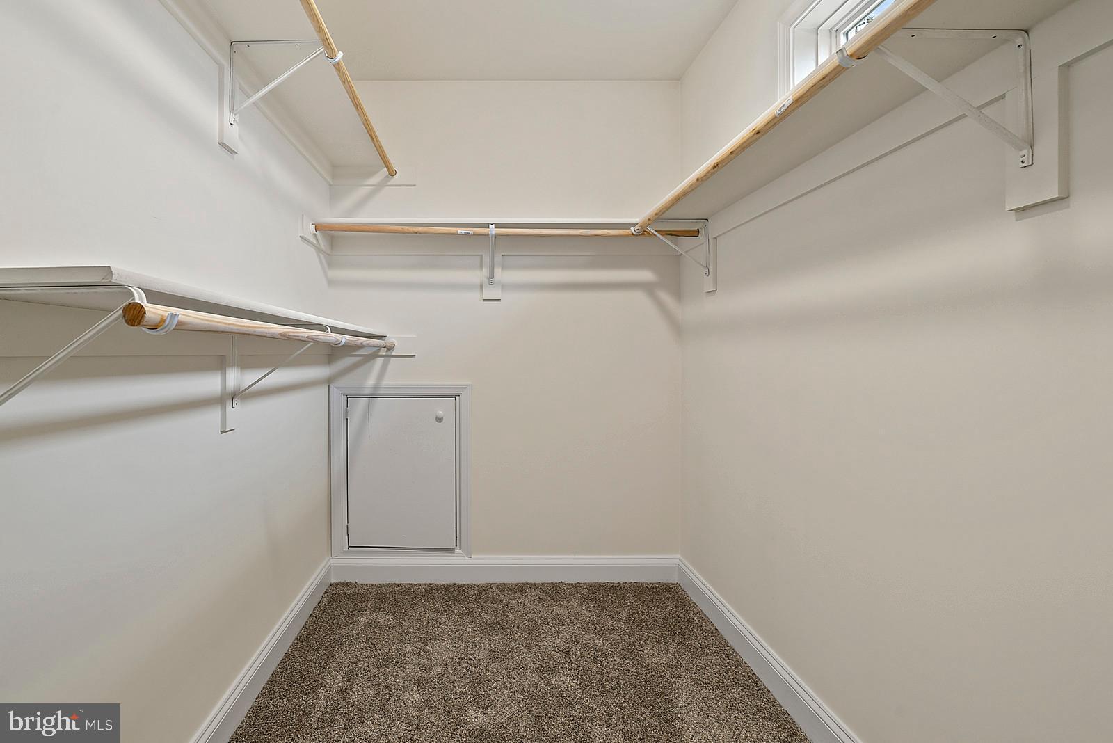 12020 Hume Road Hume, VA 22639 - Photo 29 of 38 Bedroom 2 Walk-in closet