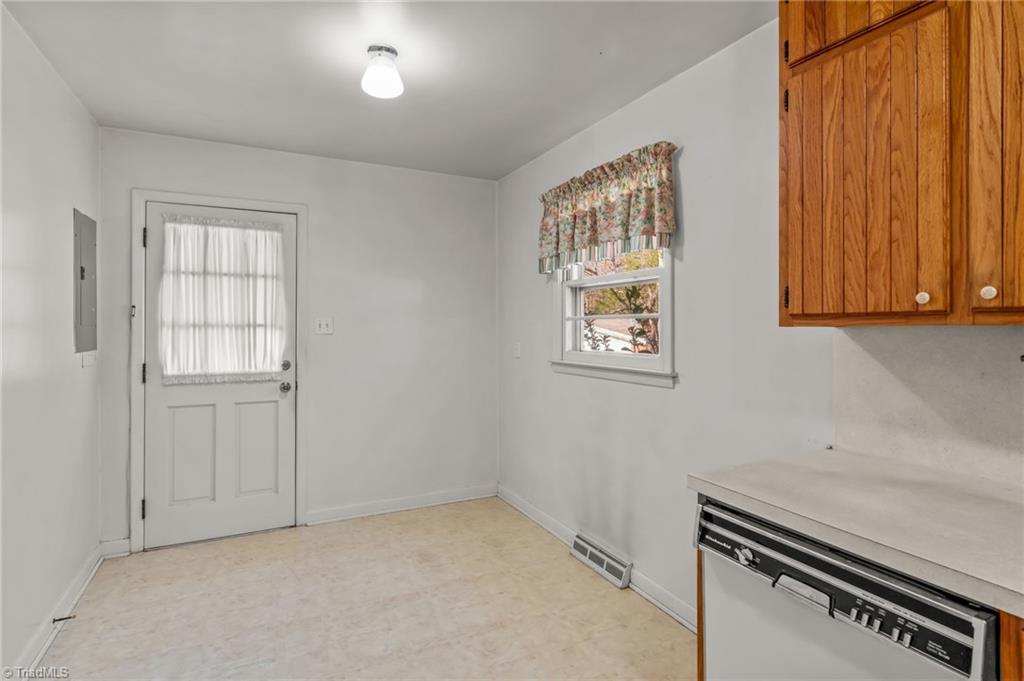 4309 Millpoint Road Greensboro, NC 27406 - Photo 8 of 26 Gallery Image 8