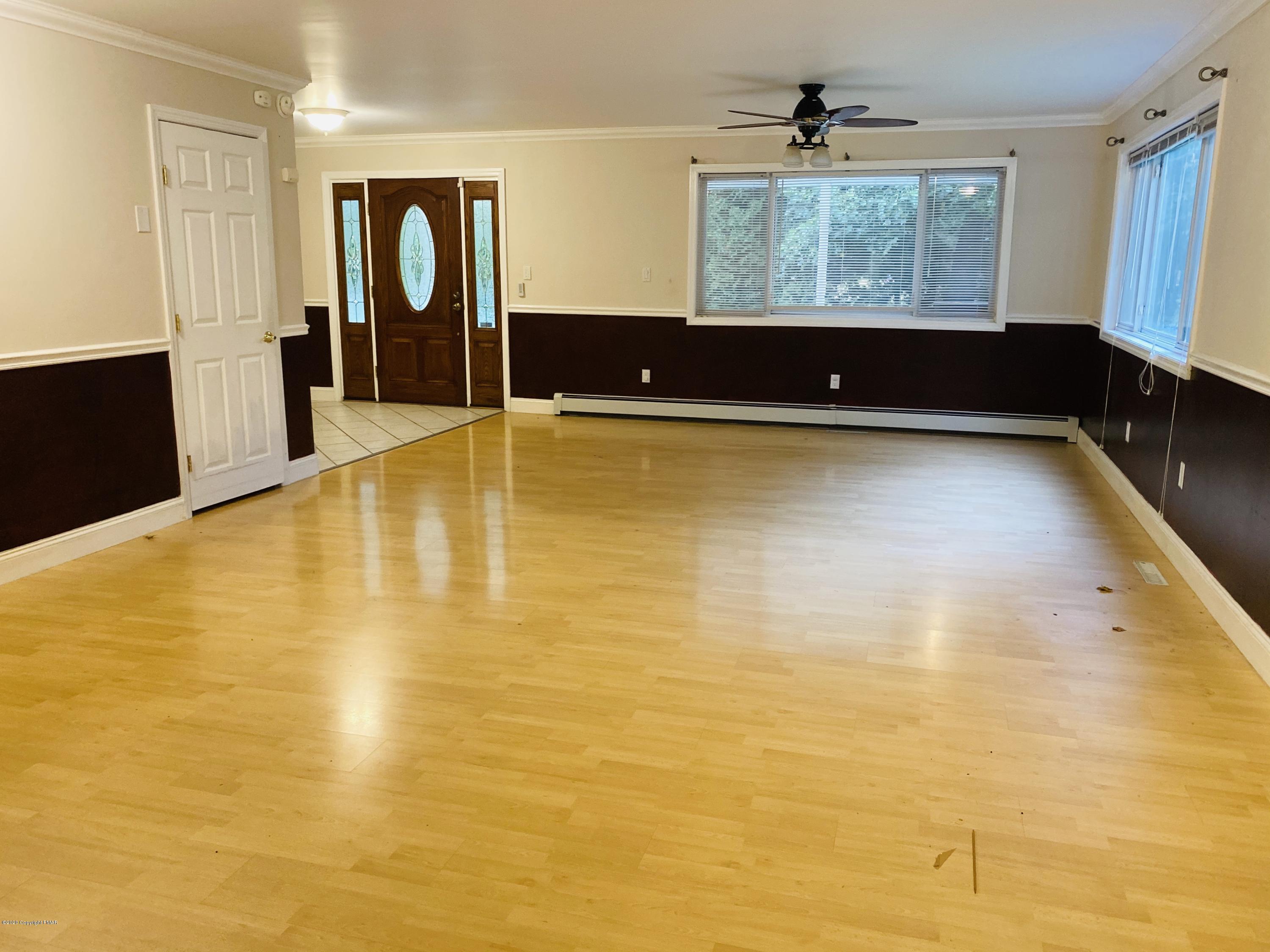 3300 Aspen Road Kunkletown, PA 18058 - Photo 8 of 32 Great Room