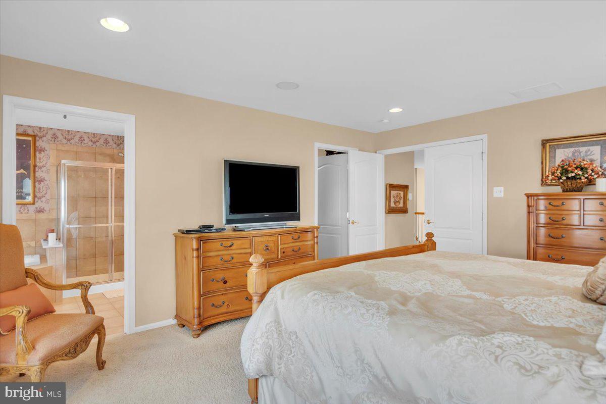 2 Compass Circle Mount Laurel, NJ 08054 - Photo 18 of 25