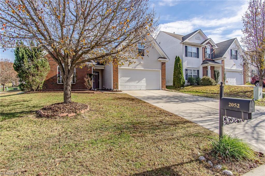 2052 Cliffvale Court High Point, NC 27262 - Photo 2 of 20