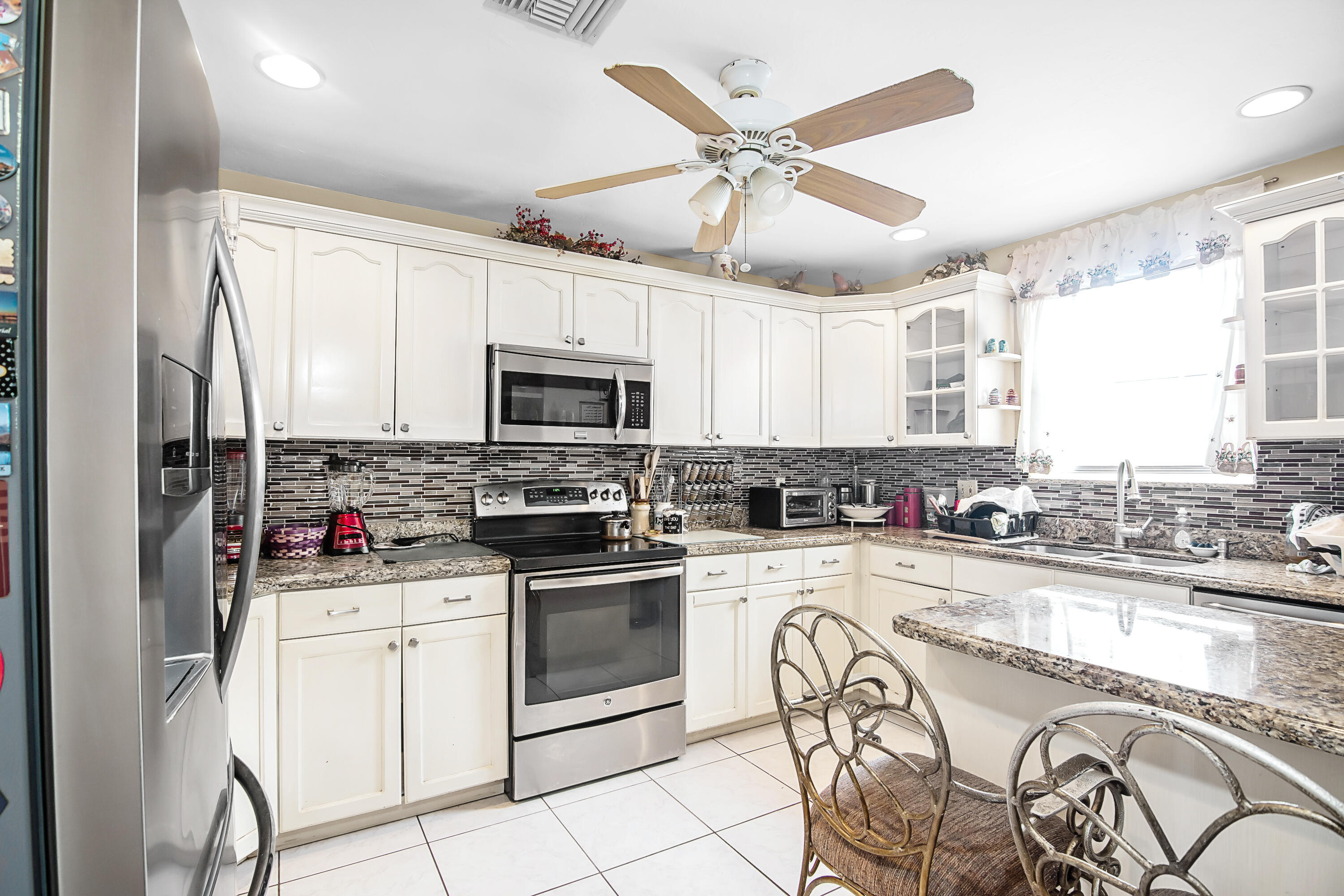 2600 West 28th Street Riviera Beach, FL 33404 - Photo 12 of 31 2600 W 28 St_012