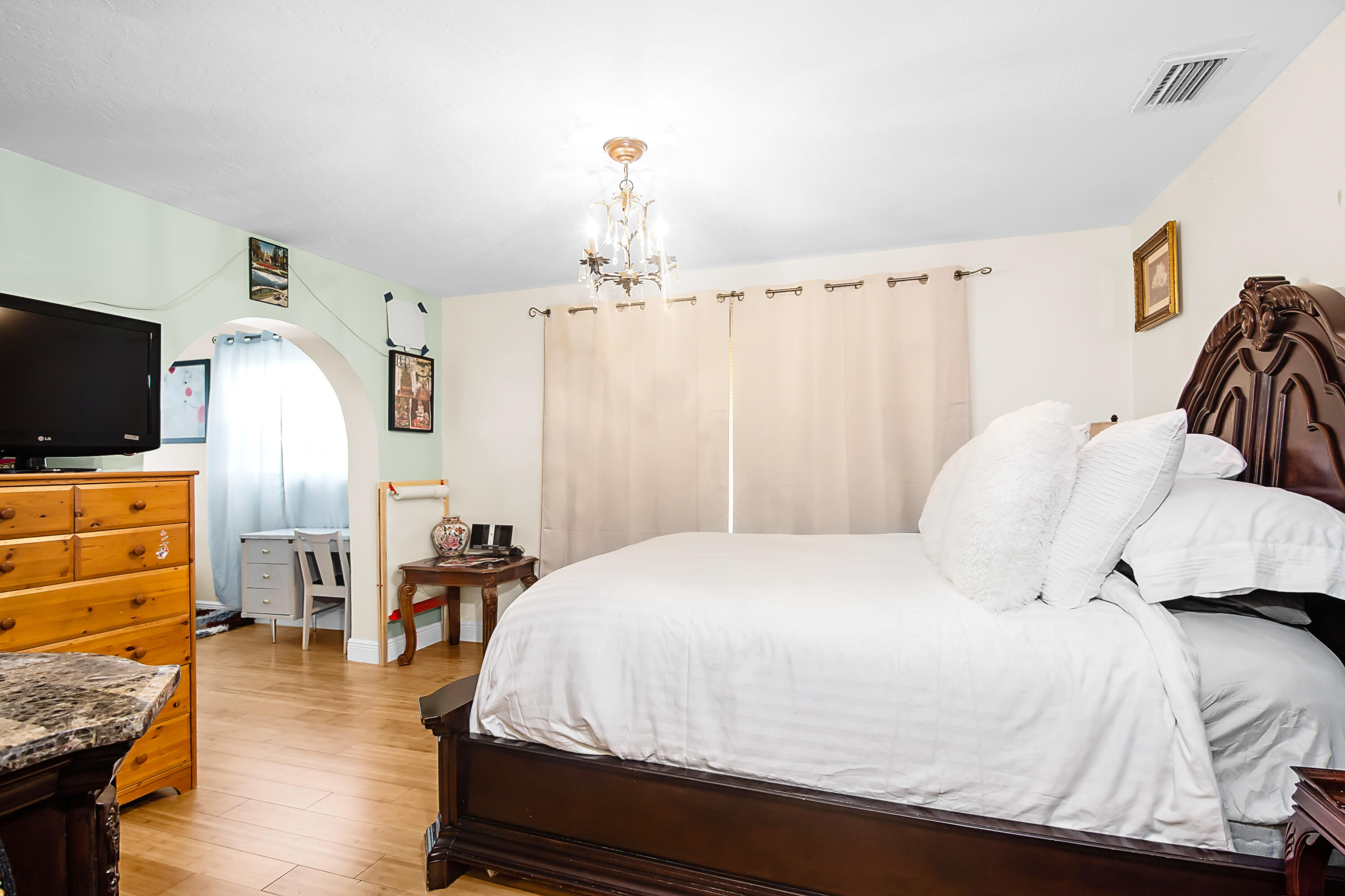 2600 West 28th Street Riviera Beach, FL 33404 - Photo 13 of 31 2600 W 28 St_013