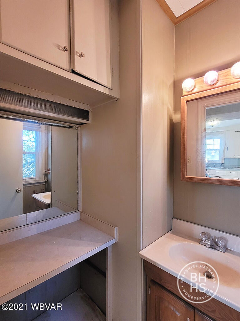 1506 Overbrook Road Williamsport, PA 17701 - Photo 12 of 23 Gallery Image 12