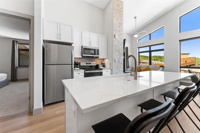 $950,000 | 37 West 4th Street, Unit 305E, Silverthorne, CO 80498