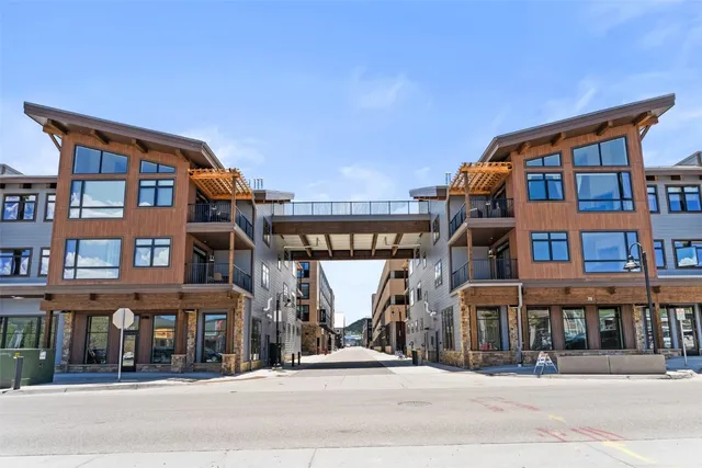 $950,000 | 37 West 4th Street, Unit 305E, Silverthorne, CO 80498