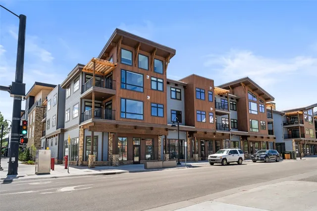 $950,000 | 37 West 4th Street, Unit 305E, Silverthorne, CO 80498
