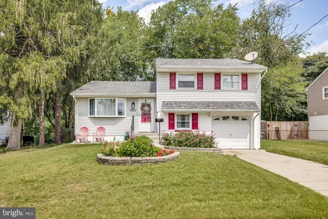 $315,000 | 2043 South Winthrop Avenue, Clementon, NJ 08021