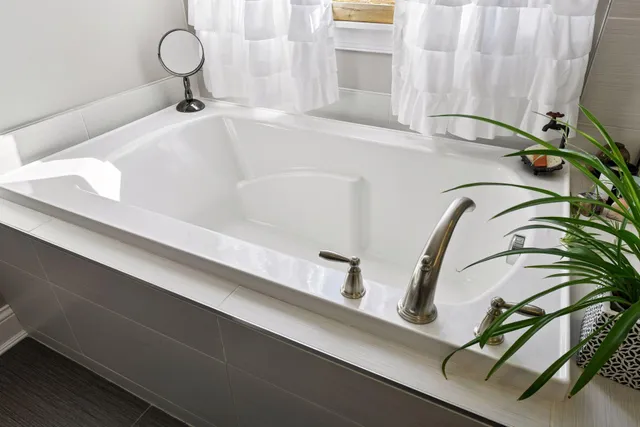 $785,000 | 3765 Crane Island Court, Excelsior, MN 55331