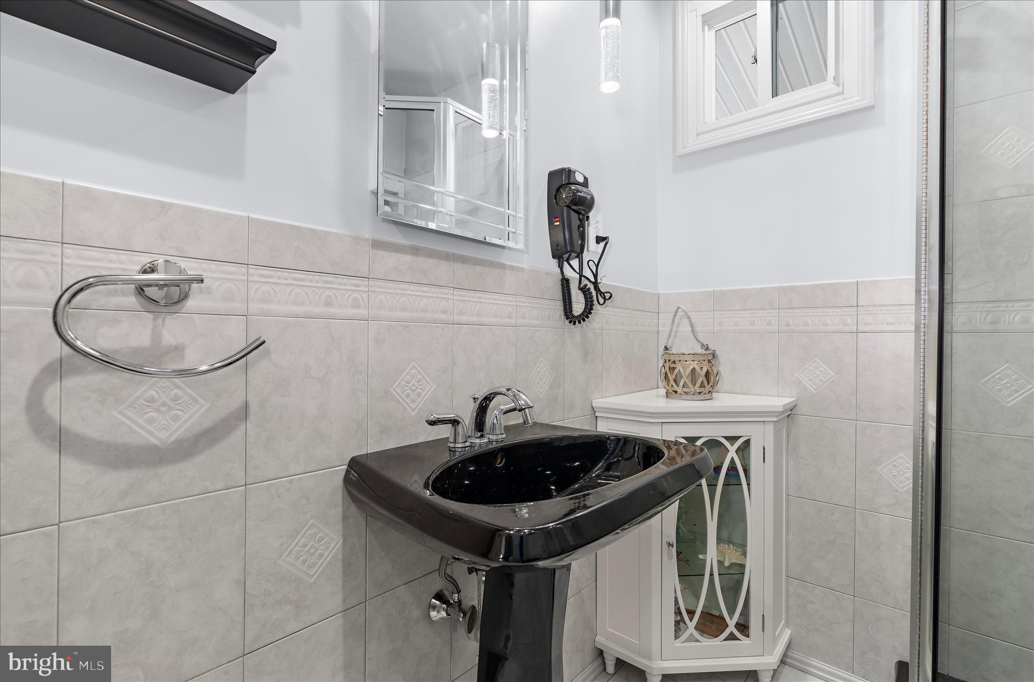 8209 Peach Orchard Road Baltimore, MD 21222 - Photo 14 of 70