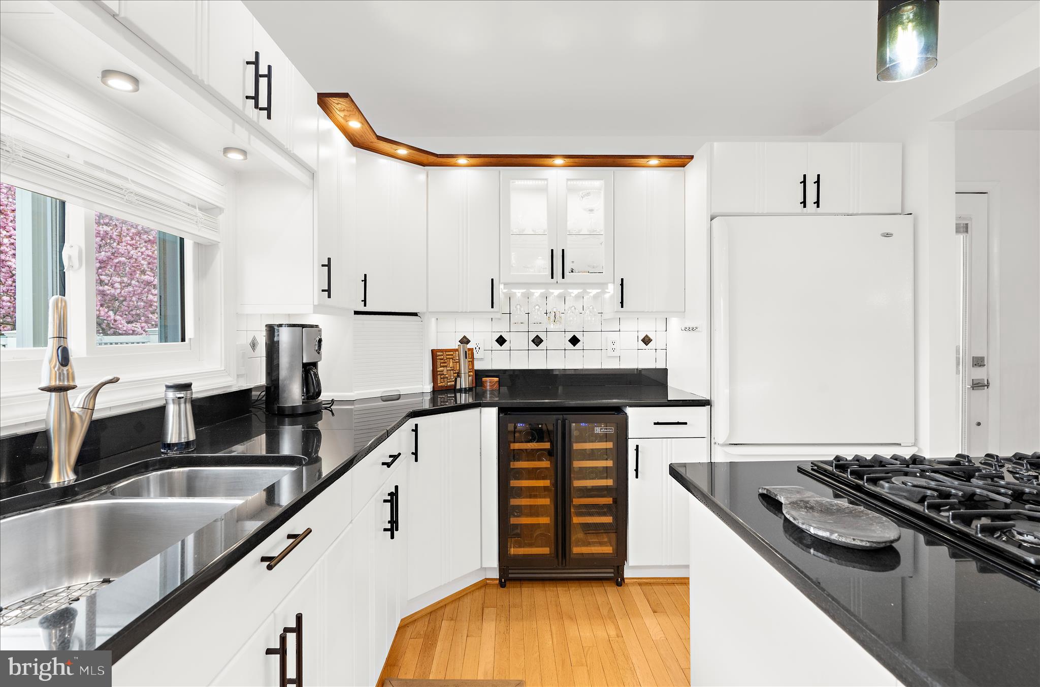 8209 Peach Orchard Road Baltimore, MD 21222 - Photo 18 of 70